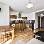 - Chotarz, Sun & Snow Apartman